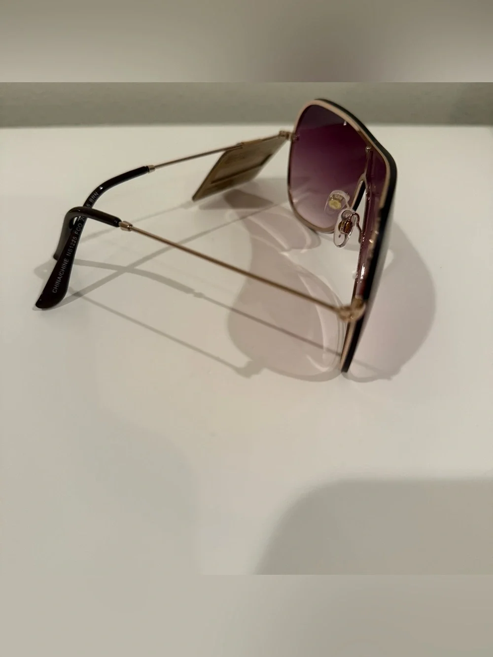 NWT FRYE AND CO. Purple Gradient Aviator Sunglasses
